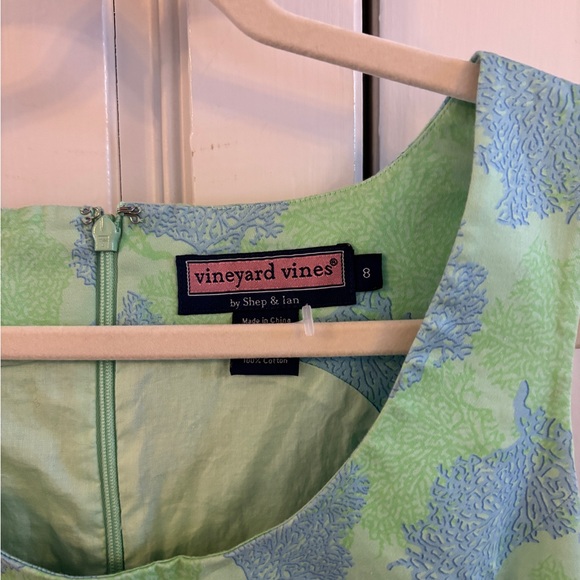 Vineyard Vines Size 8, Beach, Summer, Country Club Cotton Blend - Picture 3 of 4